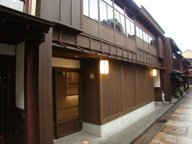 東山の町家外観 改修後